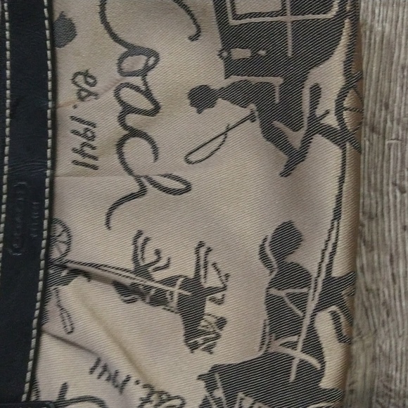 Coach 1941 Wristlet - Picture 2 of 8